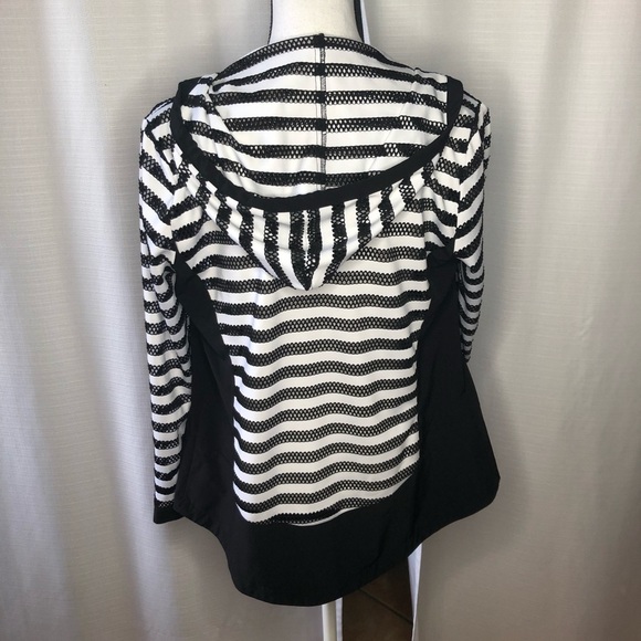 ☀️ Zenergy By Chicos Jacket - Picture 5 of 8